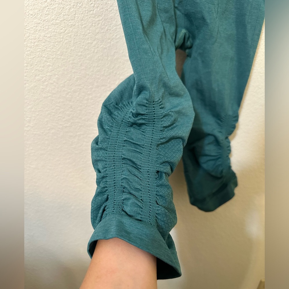 EUC LULULEMON In The Flow Crop II Heathered Real Teal Leggings - Picture 8 of 14